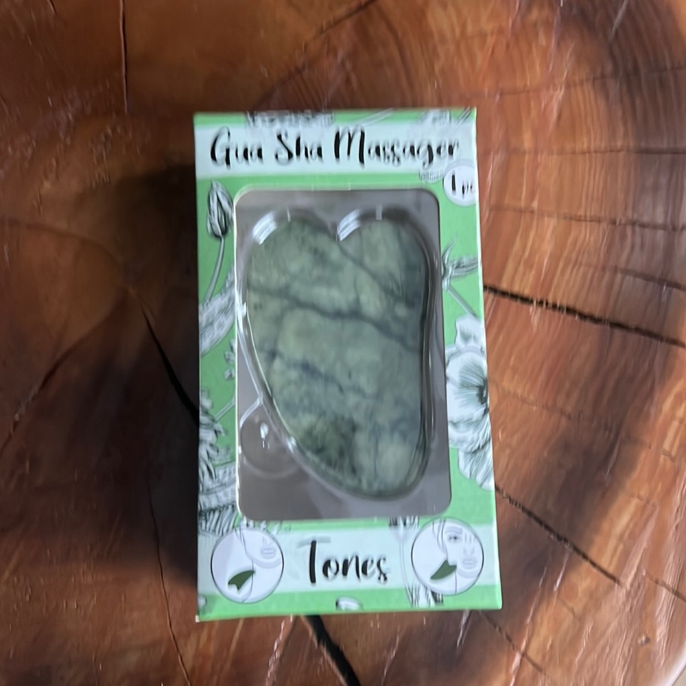 Gua Sha Jade Facial Lifting Tool New in Box